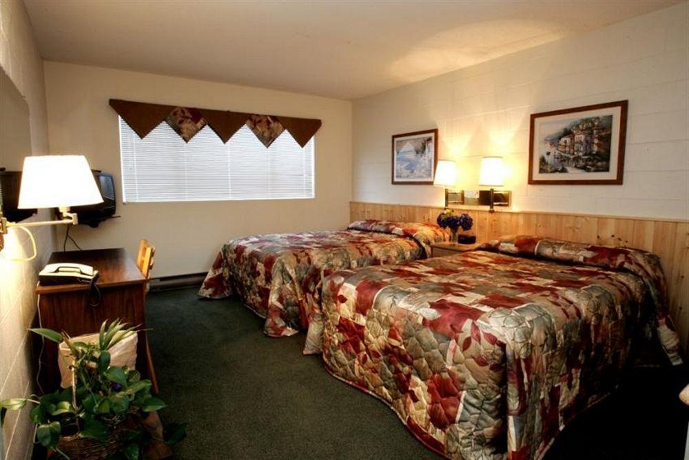 اوكلويلت Pacific Rim Motel المظهر الخارجي الصورة